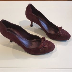 Purple suede heels EUC